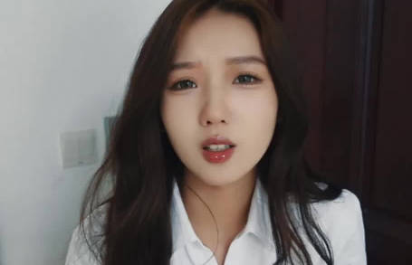 【乌鸦传媒】做错事的女销售经理第一部