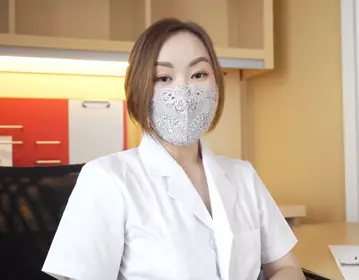 【成人头条】欲望女医生给早泄男的延时射精治疗 裸足足交蹭逼治愈秒射男-【米菲兔】