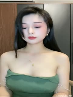 #【七月】 高颜值白皙皮肤极品女神，裸舞诱惑