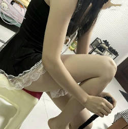 海角社区 喜欢上了在醉酒老爸旁边搞小妈