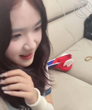 海角社区 拿下肤白貌美高颜值的表妹