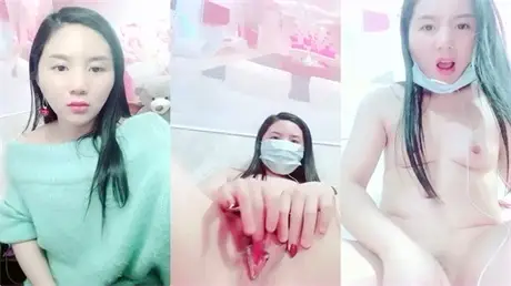 颜值不错长发妹子床上自摸第三部 逼逼挺粉嫩一直摩擦   