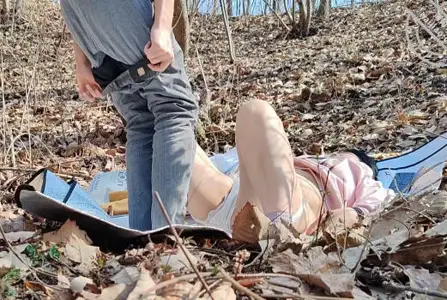 海角社区 在山上和干妈打野战