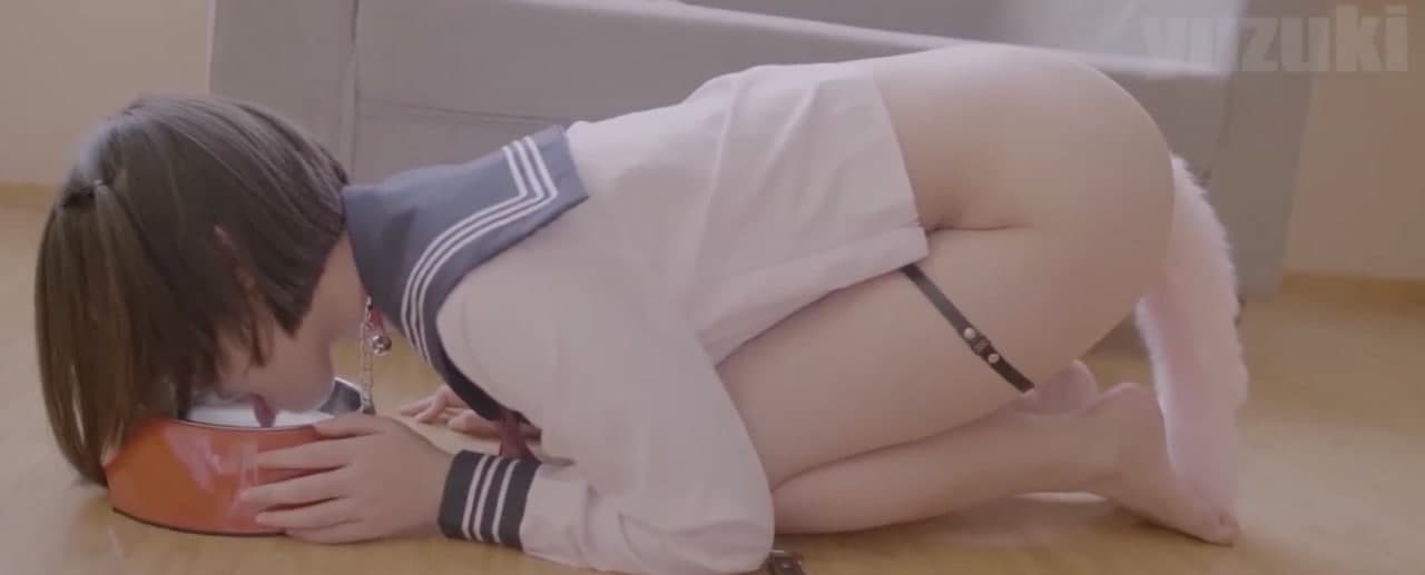 课后秘密时光！清纯学妹独处教室自慰实录 蜜液四溅的私密放课后