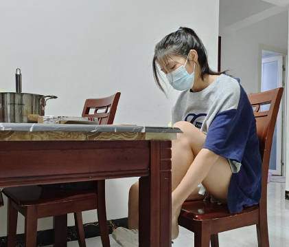 海角社区 小姨子骚逼操肿全过程