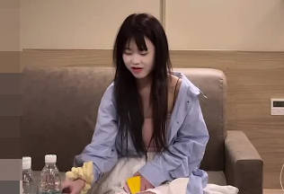 杏吧原创 今天约了一个来旅游的兼职妹子-鱼知欢