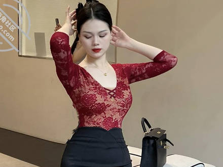 海角社区 少妇人妻的制服诱惑