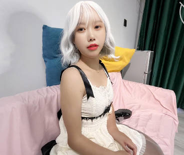 海角社区 【洛丽塔】舅妈丝袜足交连射两次