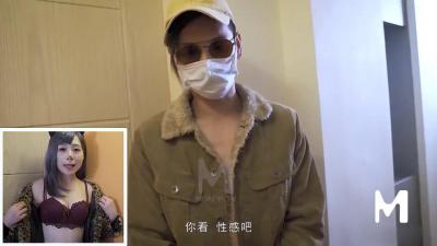 妹妹玩换装游戏最后玩过火 