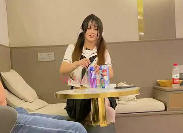 杏吧原创 今天约了个可爱的学生妹-周【星星】