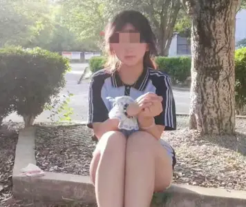 海角社区 拿下老同学的清纯妹妹灌醉无套内射