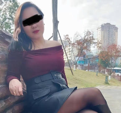 海角社区 我把我41岁的极品丈母娘给操了