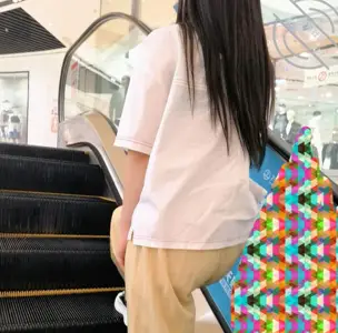 海角社区 跟漂亮的表姐上床满足你们的想像