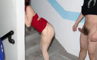 海角社区 和嫂子公园露出被碰到的外卖员狂操内射