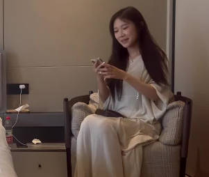 杏吧原创 今天约了一个刚下海的清纯大学生-没座哥