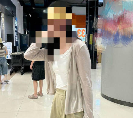 海角社区 姐姐喝醉被我偷偷的抽插无奈中途姐姐醒来反抗
